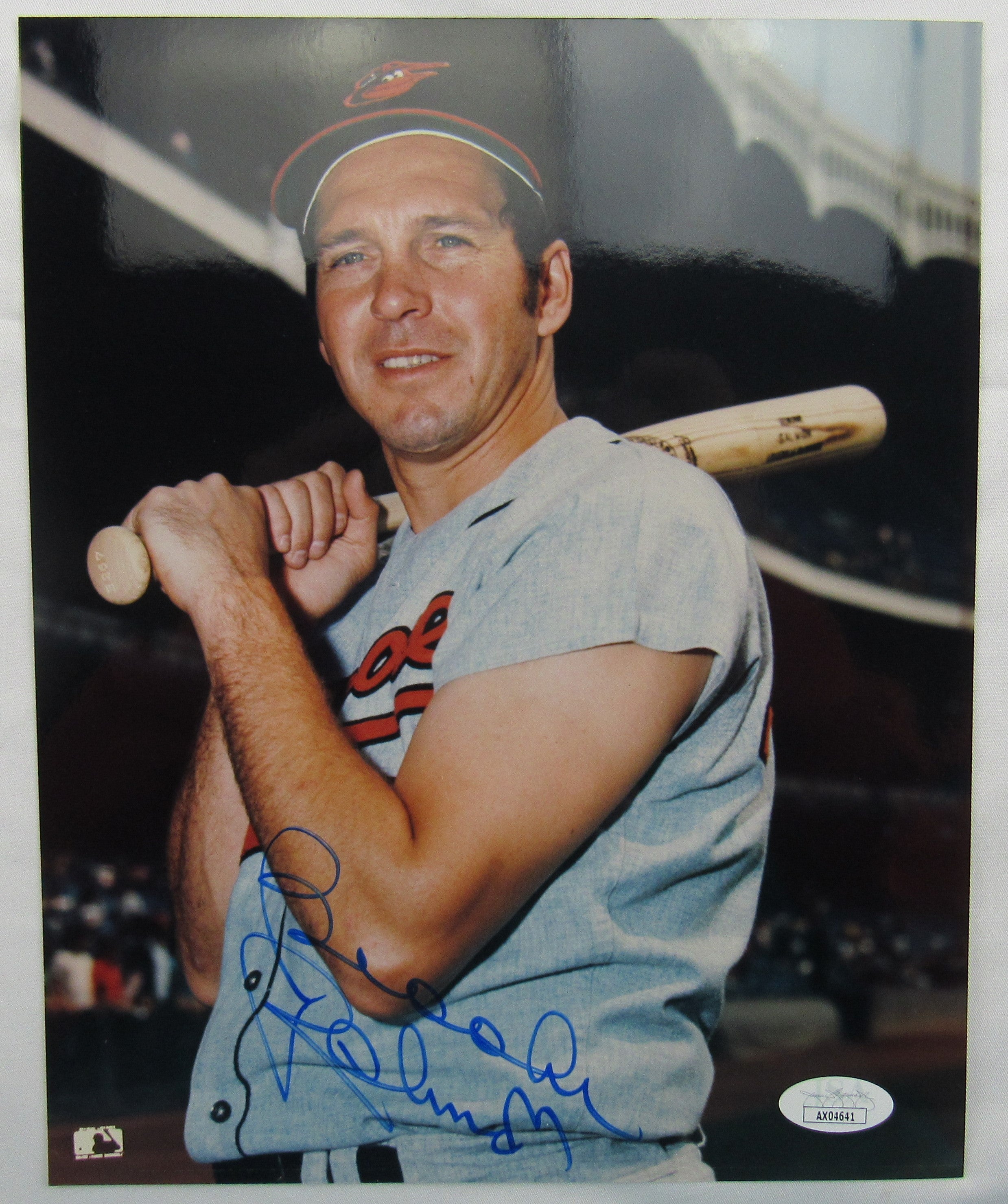 Brooks Robinson Signed 8x10 Photo JSA AX04641 - Image 1