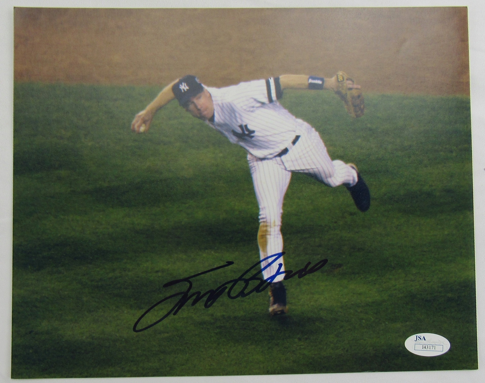 Scott Brosius Signed Auto 8x10 Photo JSA I43171 - Image 1